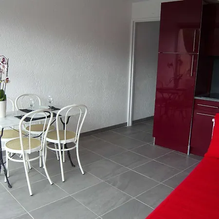 Apartment Renove Pour 2 Avec Clim A 100m De La